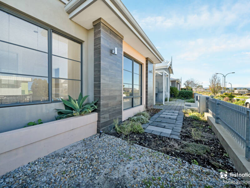 52 Maffina Parade, ELLENBROOK, WA 6069 AUS