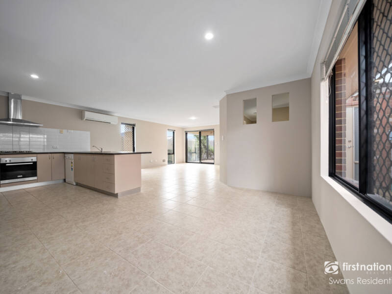 74 Delapre Drive, ELLENBROOK, WA 6069 AUS
