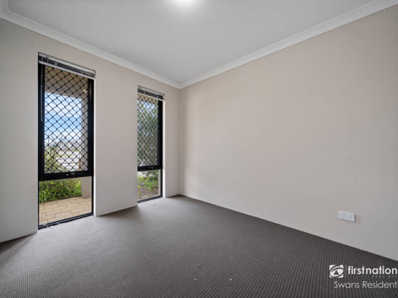 74 Delapre Drive, ELLENBROOK, WA 6069 AUS