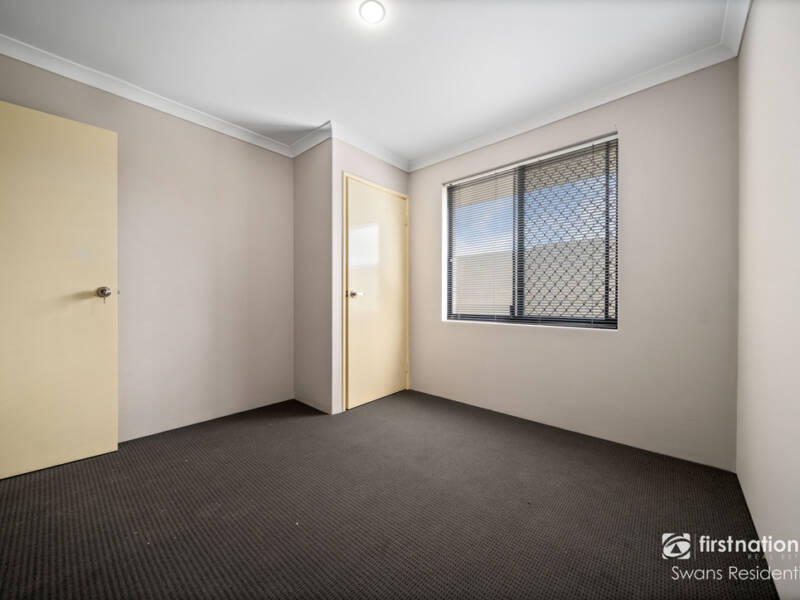 74 Delapre Drive, ELLENBROOK, WA 6069 AUS