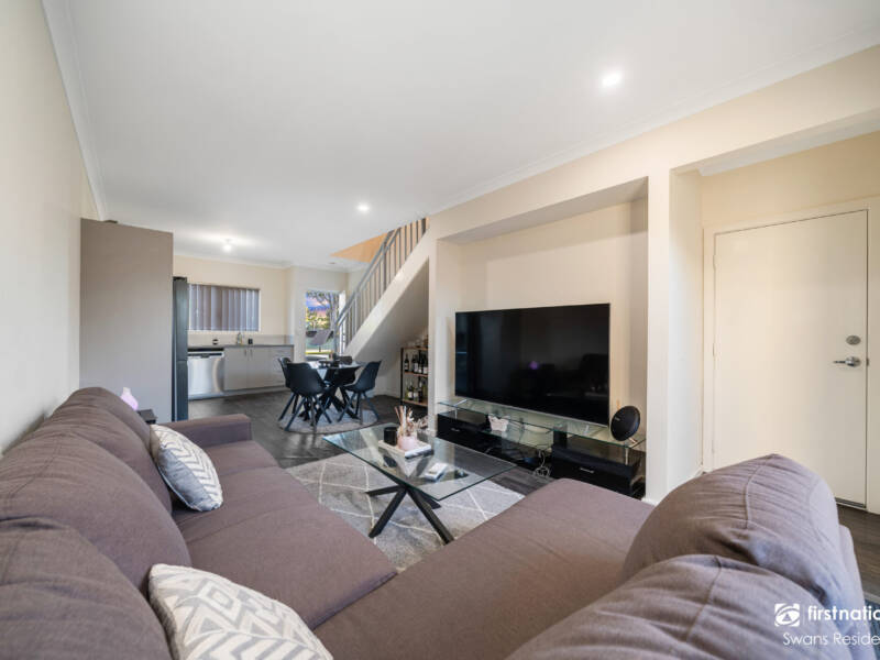 10 Gloucester Approach, BRABHAM, WA 6055 AUS