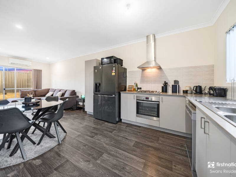 10 Gloucester Approach, BRABHAM, WA 6055 AUS