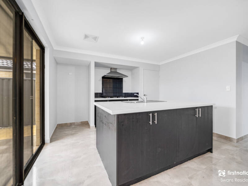 5 Ornate Glade, AVELEY, WA 6069 AUS