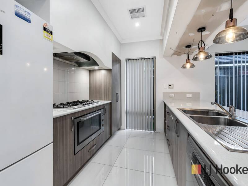 23 Cheyne Way, CAVERSHAM, WA 6055 AUS