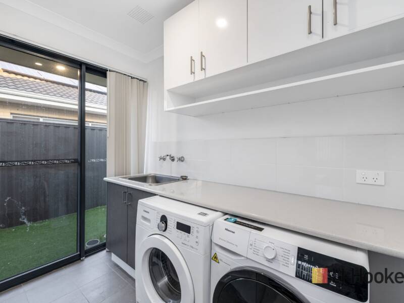 23 Cheyne Way, CAVERSHAM, WA 6055 AUS