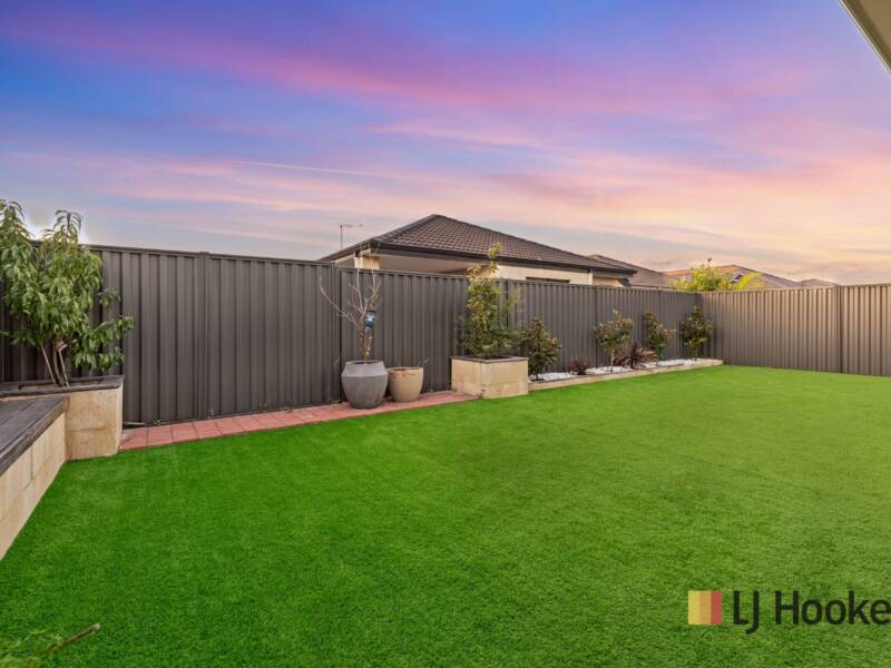 23 Cheyne Way, CAVERSHAM, WA 6055 AUS