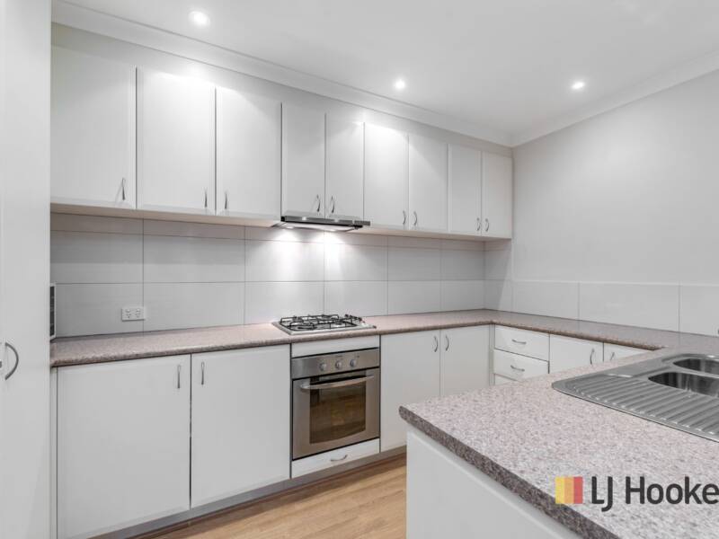 31 Dounley street, BALGA, WA 6061 AUS