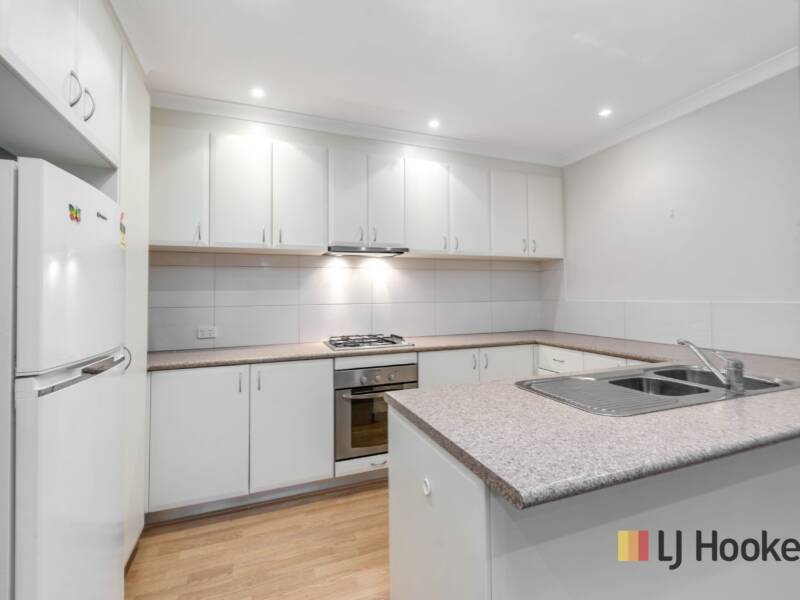 31 Dounley street, BALGA, WA 6061 AUS