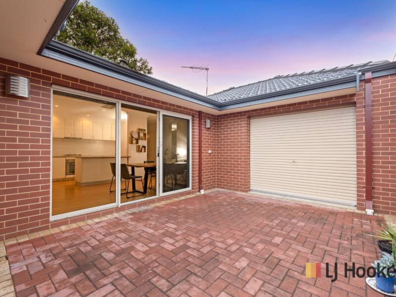 31 Dounley street, BALGA, WA 6061 AUS