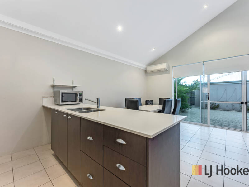 9 MACQUARIE BEND, ELLENBROOK, WA 6069 AUS