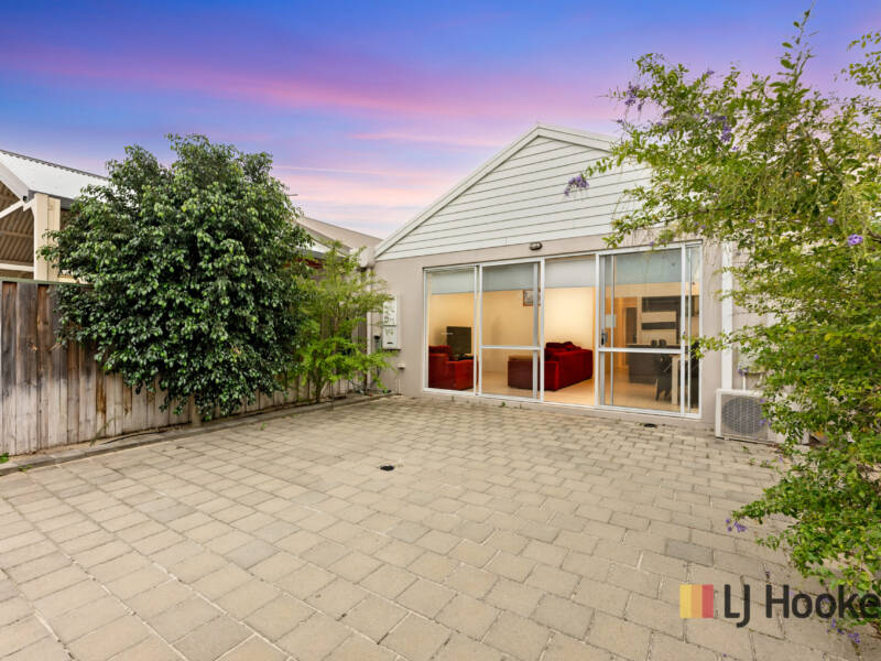 9 MACQUARIE BEND, ELLENBROOK, WA 6069 AUS