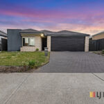 11 LIGADO AVENUE, AVELEY, WA 6069 AUS