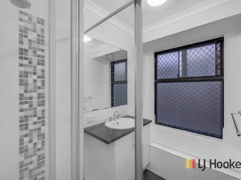 11 LIGADO AVENUE, AVELEY, WA 6069 AUS