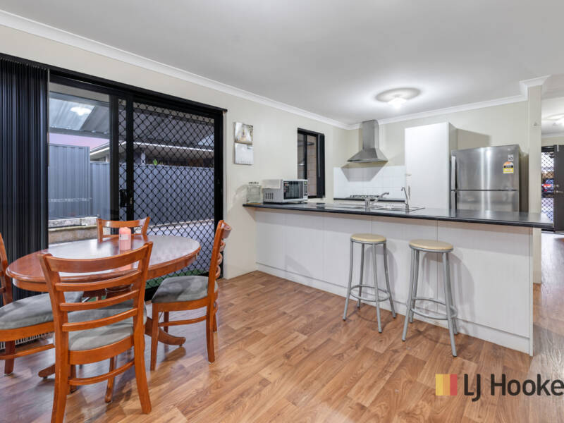11 LIGADO AVENUE, AVELEY, WA 6069 AUS
