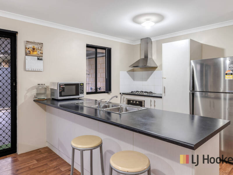 11 LIGADO AVENUE, AVELEY, WA 6069 AUS