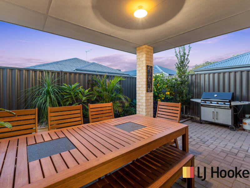 8 Minikin Drive, AVELEY, WA 6069 AUS
