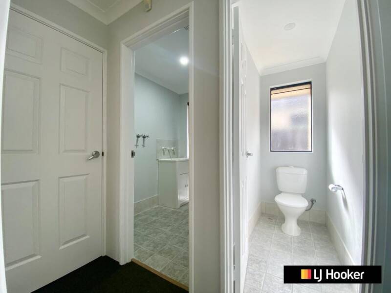 6 LOUISA GROVE, ELLENBROOK, WA 6069 AUS