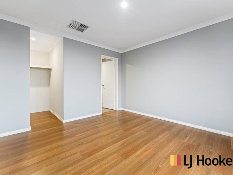 122A BRIXTON CRESCENT, ELLENBROOK, WA 6069 AUS