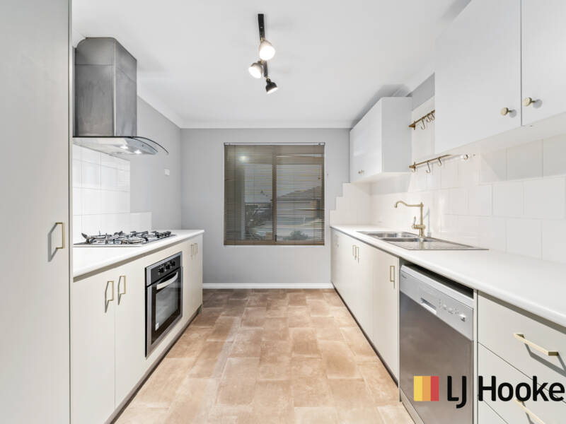 122A BRIXTON CRESCENT, ELLENBROOK, WA 6069 AUS