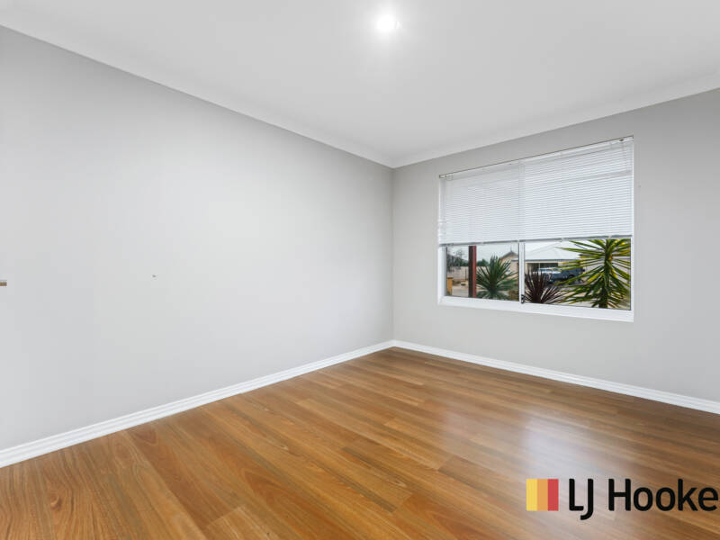 122A BRIXTON CRESCENT, ELLENBROOK, WA 6069 AUS