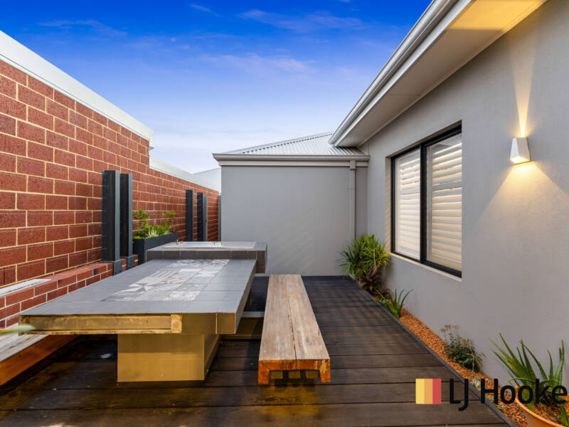 65 Trethowan Promenade, ALKIMOS, WA 6038 AUS