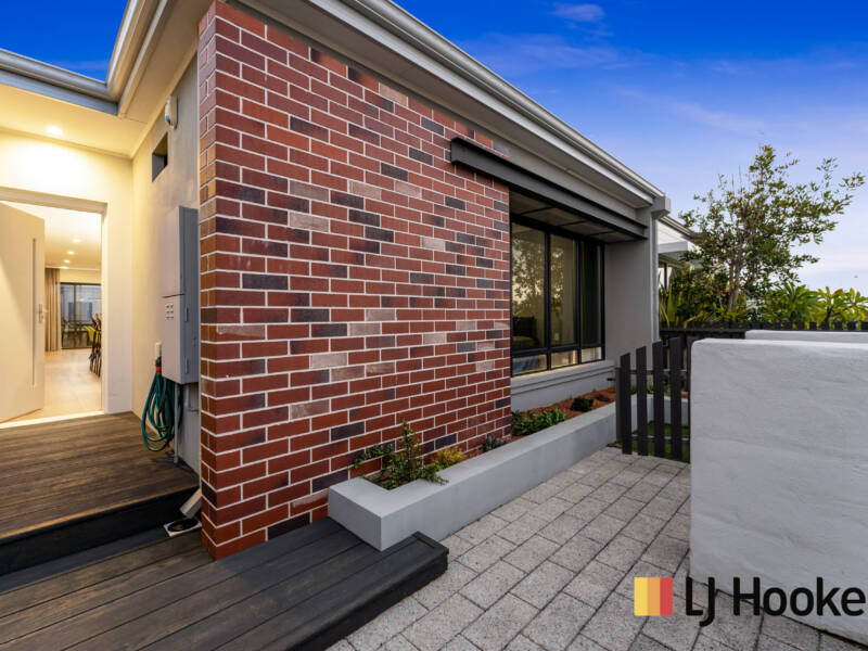 65 Trethowan Promenade, ALKIMOS, WA 6038 AUS