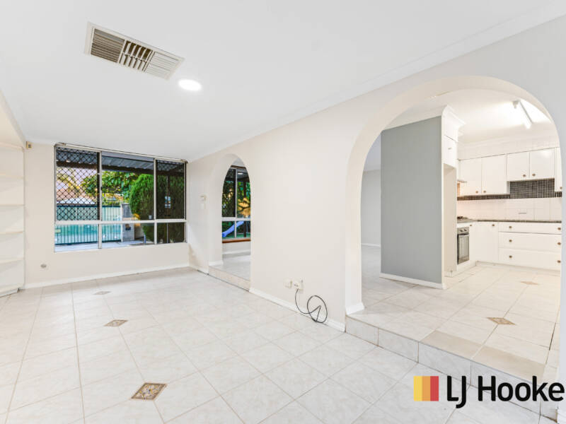 1 Namoi Place, ARMADALE, WA 6112 AUS