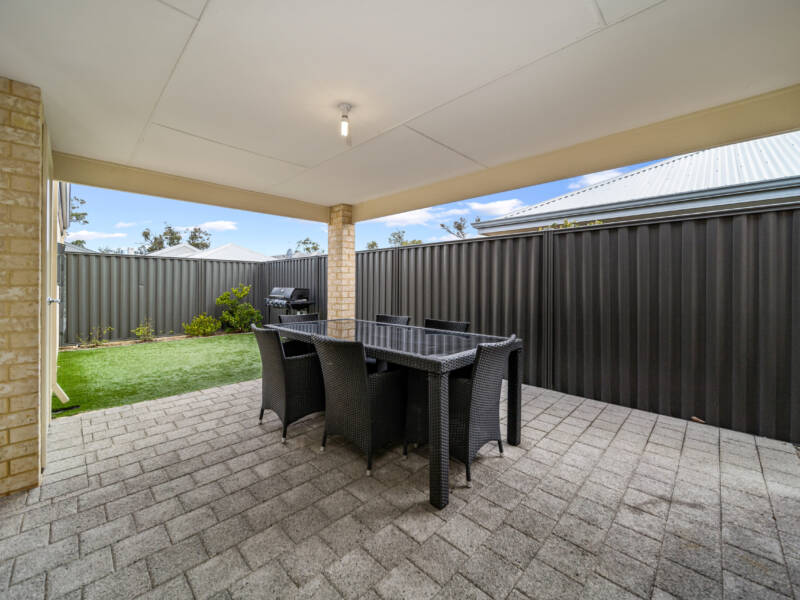 243 Millhouse Road, AVELEY, WA 6069 AUS