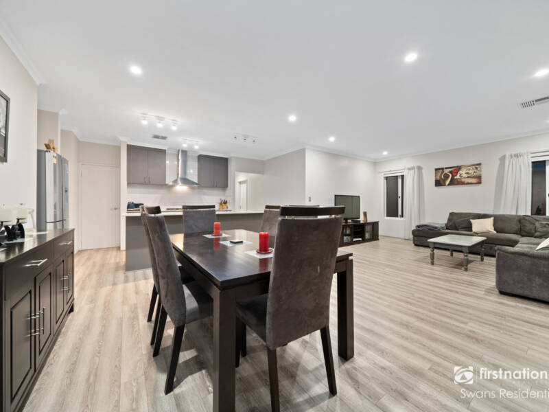 12 Ridsdale Road, ELLENBROOK, WA 6069 AUS