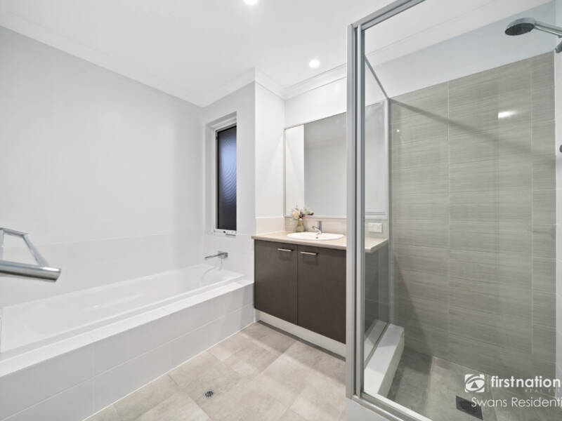 12 Ridsdale Road, ELLENBROOK, WA 6069 AUS