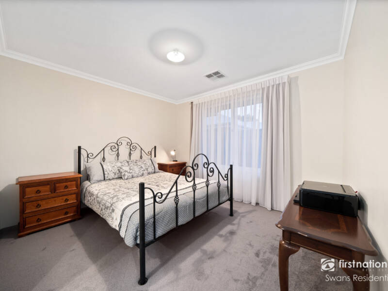 12 Ridsdale Road, ELLENBROOK, WA 6069 AUS