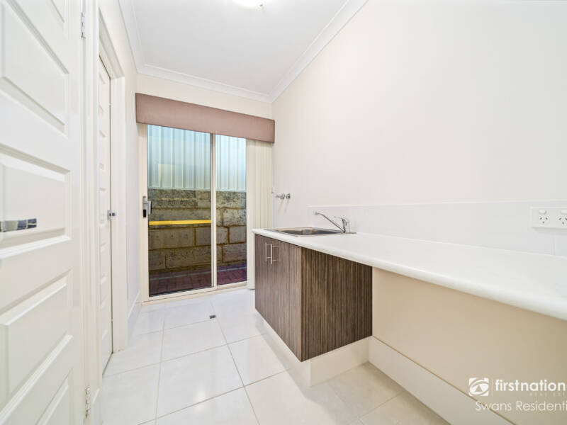 23 Fogliani Loop, SINAGRA, WA 6065 AUS