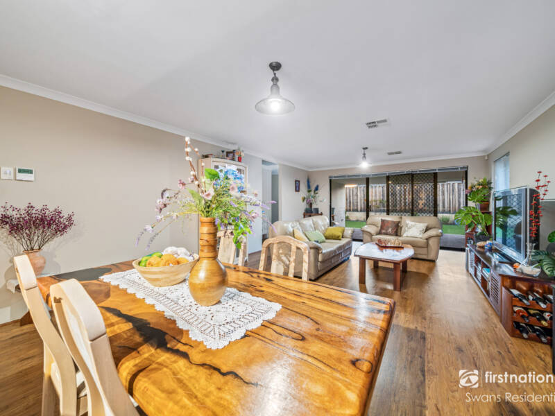 12 Tilbrook Rise, ELLENBROOK, WA 6069 AUS