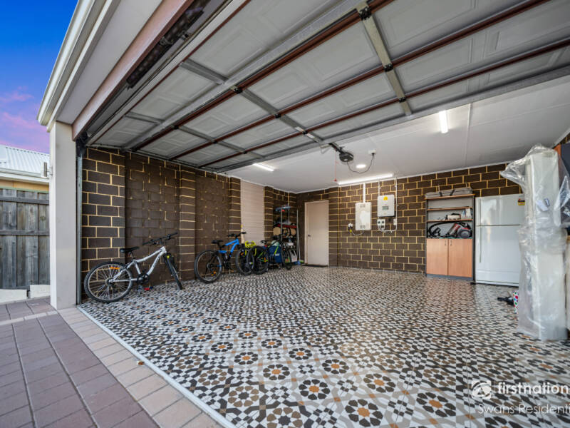 27 Anderton Street, ELLENBROOK, WA 6069 AUS