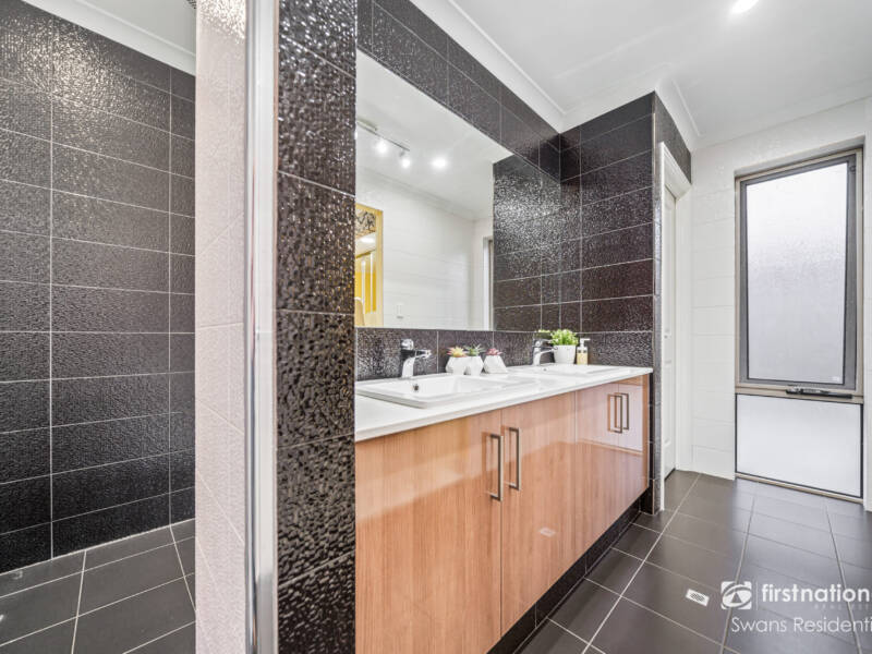 27 Anderton Street, ELLENBROOK, WA 6069 AUS