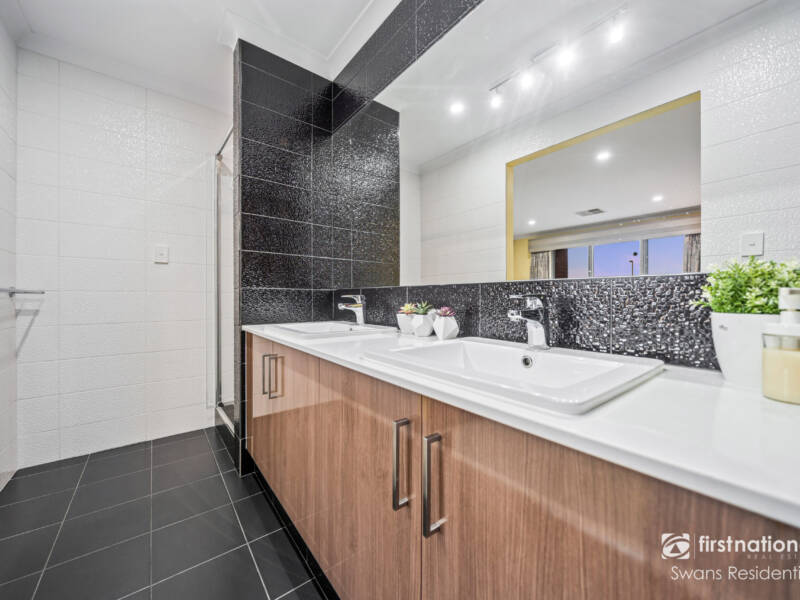 27 Anderton Street, ELLENBROOK, WA 6069 AUS