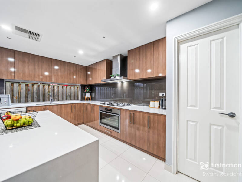 27 Anderton Street, ELLENBROOK, WA 6069 AUS