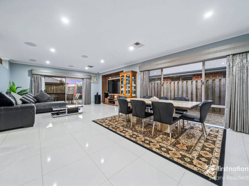 27 Anderton Street, ELLENBROOK, WA 6069 AUS
