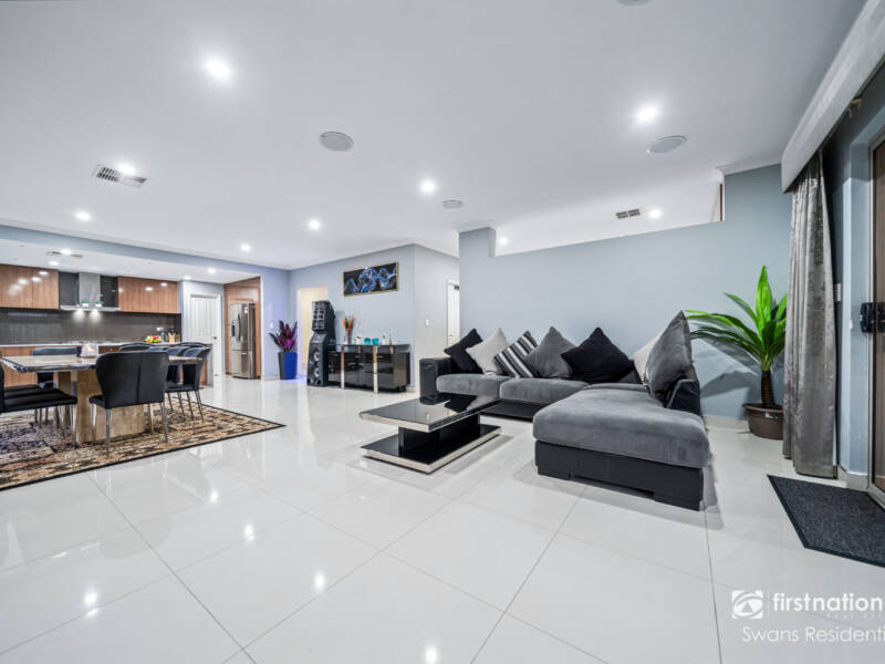 27 Anderton Street, ELLENBROOK, WA 6069 AUS