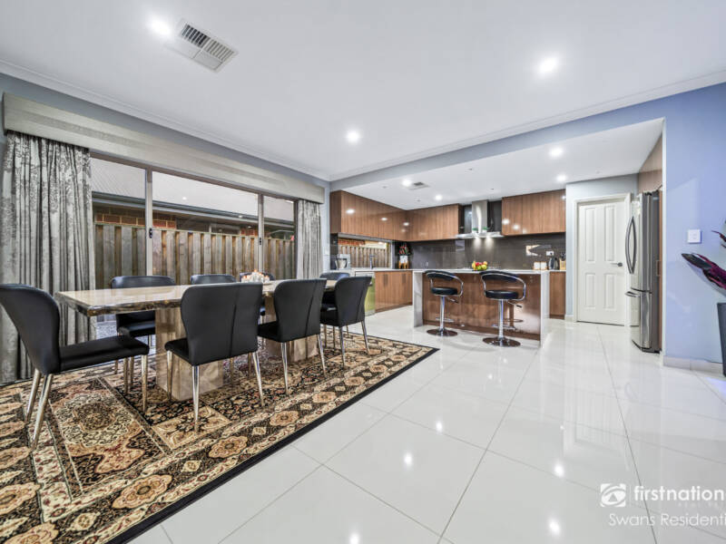 27 Anderton Street, ELLENBROOK, WA 6069 AUS