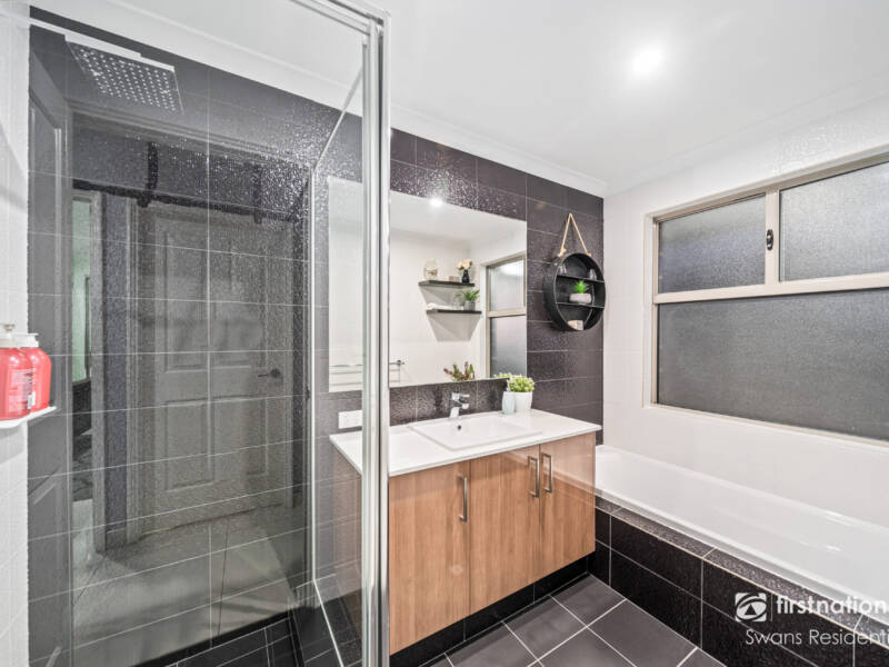 27 Anderton Street, ELLENBROOK, WA 6069 AUS