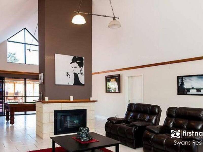 19 Woburn Park Avenue, ELLENBROOK, WA 6069 AUS