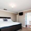 19 Woburn Park Avenue, ELLENBROOK, WA 6069 AUS