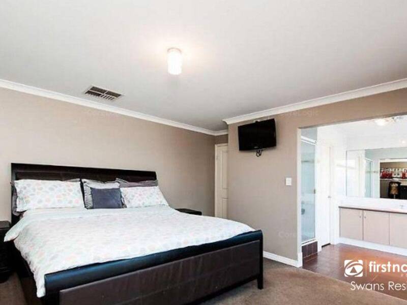 19 Woburn Park Avenue, ELLENBROOK, WA 6069 AUS