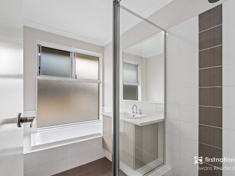 16 Warrego Outlook, ELLENBROOK, WA 6069 AUS