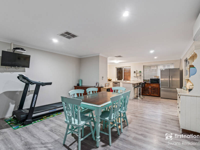 16 Warrego Outlook, ELLENBROOK, WA 6069 AUS