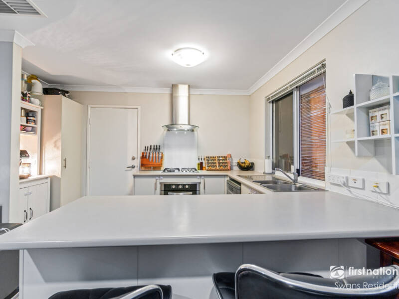 16 Warrego Outlook, ELLENBROOK, WA 6069 AUS