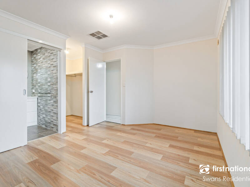 18 Seagate Turn, KINROSS, WA 6028 AUS
