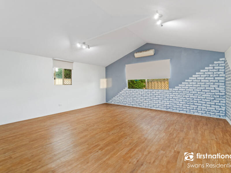 18 Seagate Turn, KINROSS, WA 6028 AUS