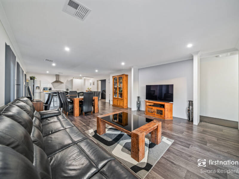 54 Cranwood Crescent, VIVEASH, WA 6056 AUS